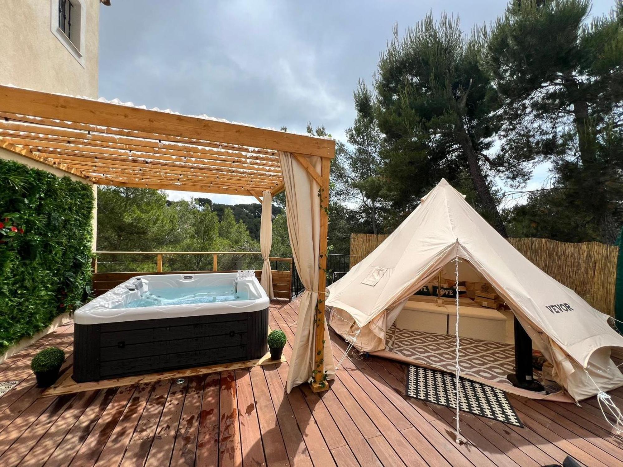 Love Room Tente Lodge Spa Mfg Chez C&C, Exclusivement Reservee Aux Adultes Cantaron Экстерьер фото