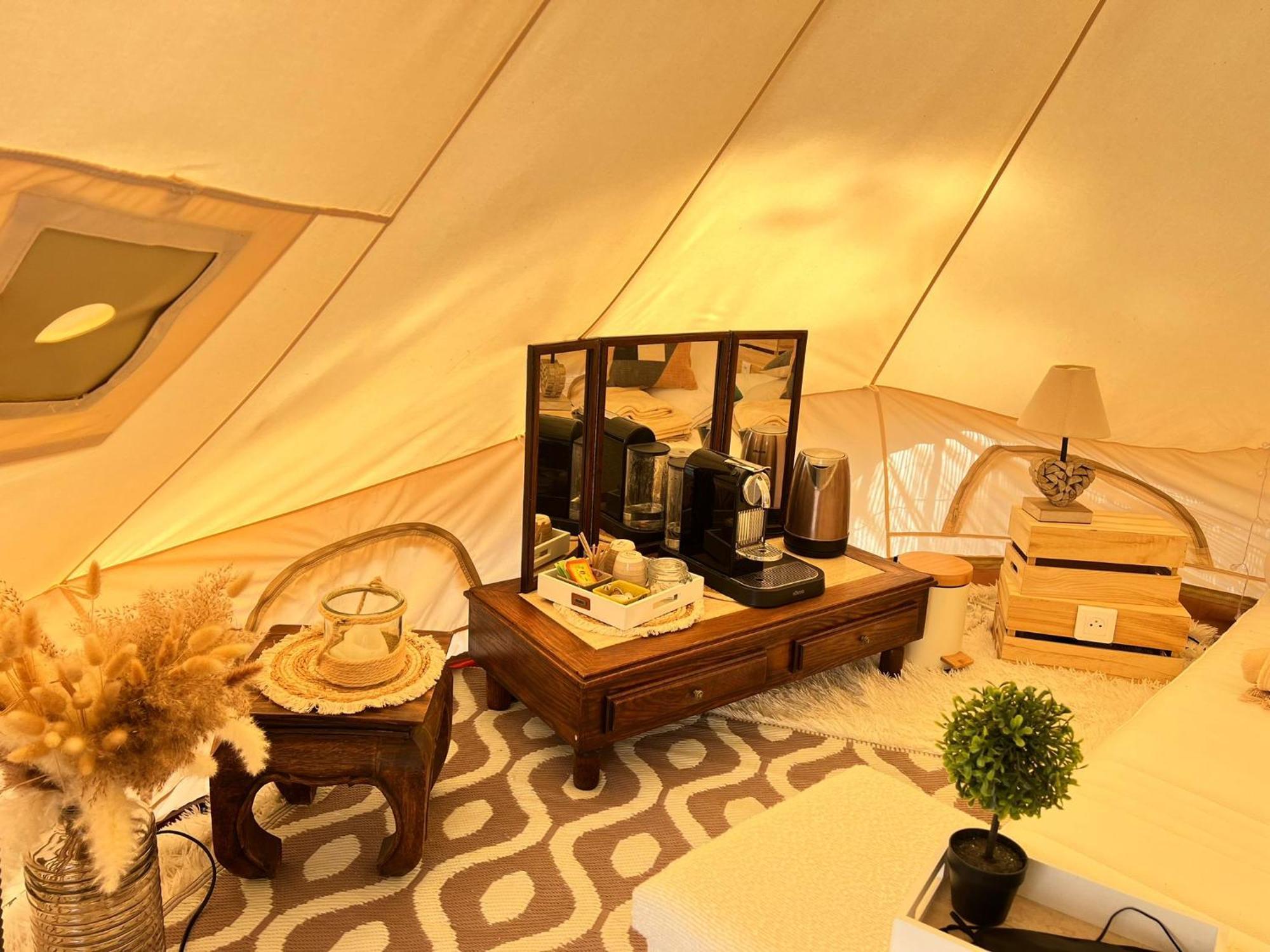 Love Room Tente Lodge Spa Mfg Chez C&C, Exclusivement Reservee Aux Adultes Cantaron Экстерьер фото